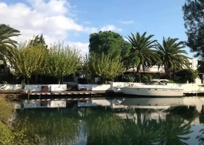 Lovely In The Gorgeous Porto Hydra Villa *