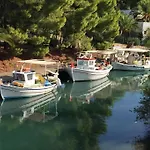 Lovely In The Gorgeous Porto Hydra * Thermisia